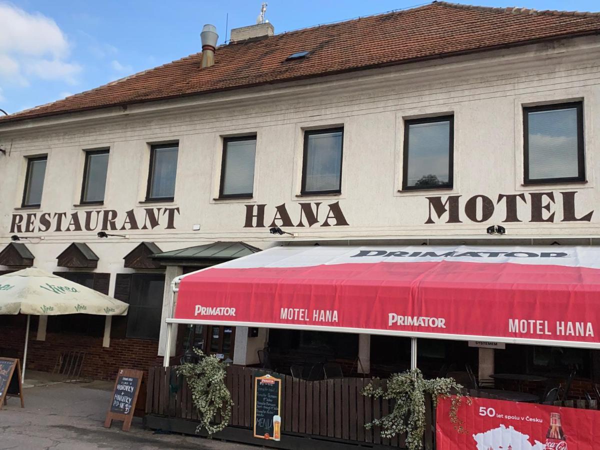 Restaurant Motel Hana Barbara Gastro Sro Ostretin Dış mekan fotoğraf